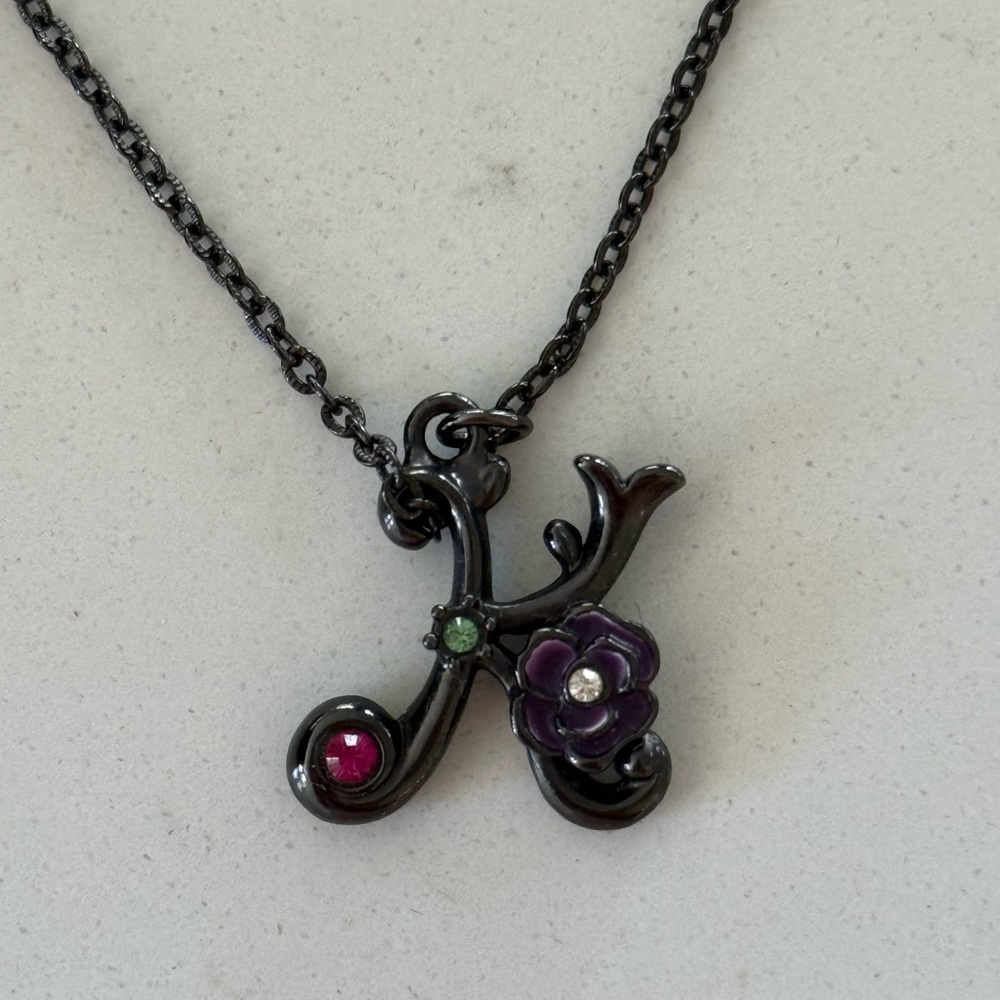 ANNA SUI Elegant Black Gothic Floral Initial K Necklace, RARE Japan Exclusive